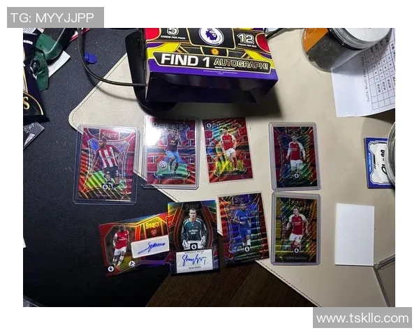 帕尼尼足球卡片中的传奇之星卡佩蒂特:崛起与辉煌的故事 帕尼尼足球卡片中的传奇之星卡佩蒂特:崛起与辉煌的故事