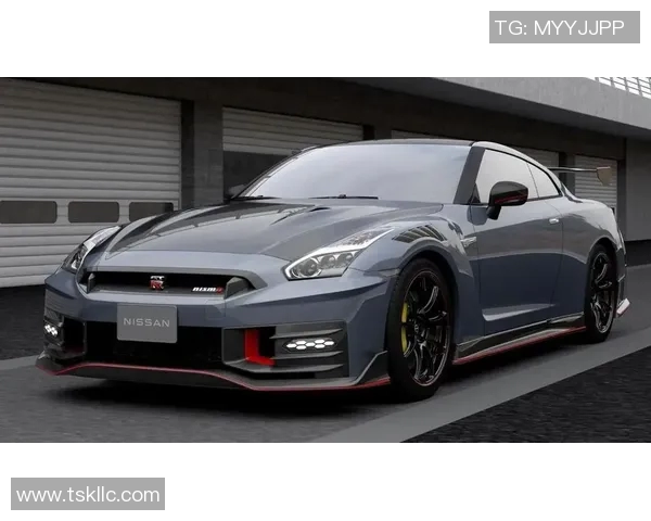 足球球星驾驭GTR豪车的炫酷时刻 揭秘速度与激情的完美结合 足球球星驾驭GTR豪车的炫酷时刻 揭秘速度与激情的完美结合